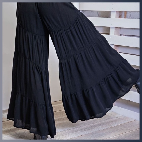 easel Pants & Jumpsuits Easel Lightweight Flowy Multitiered Ruffled Drawstring Pants Ultra